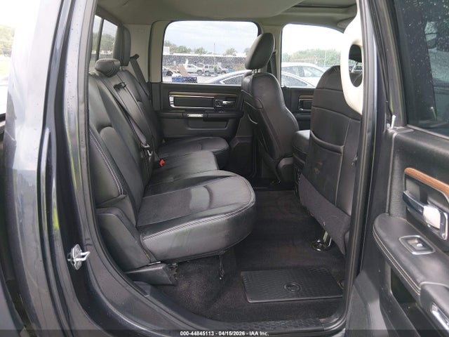 44845113 :رقم المزاد ، 1C6RR7NT7FS551300 vin ، 2015 Ram 1500 Laramie مزاد بيع