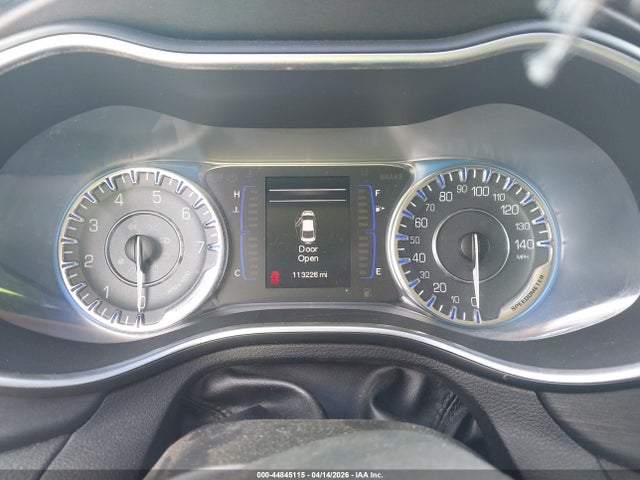 Продажа на аукционе авто 2015 Chrysler 200 Limited, vin: 1C3CCCAB1FN641597, номер лота: 44845115
