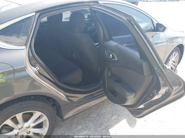 Продажа на аукционе авто 2015 Chrysler 200 Limited, vin: 1C3CCCAB1FN641597, номер лота: 44845115