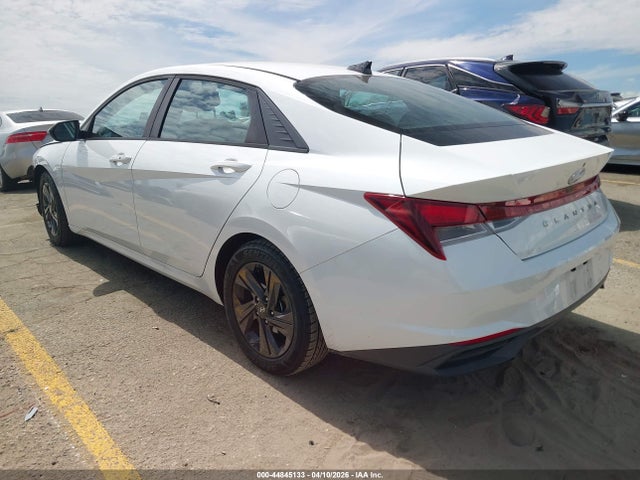 5NPLM4AG1MH001736 Hyundai ELANTRA SEL