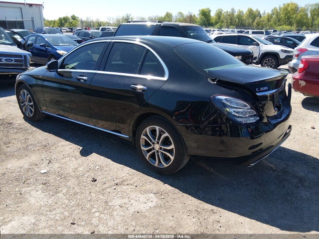 44845134 :رقم المزاد ، 55SWF4KB7GU148364 vin ، 2016 Mercedes-benz C 300 4matic مزاد بيع