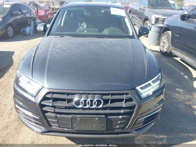 WA1BNAFY4K2100147 Audi Q5 45 Premium