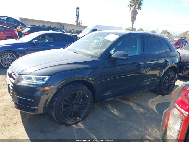 WA1BNAFY4K2100147 Audi Q5 45 Premium