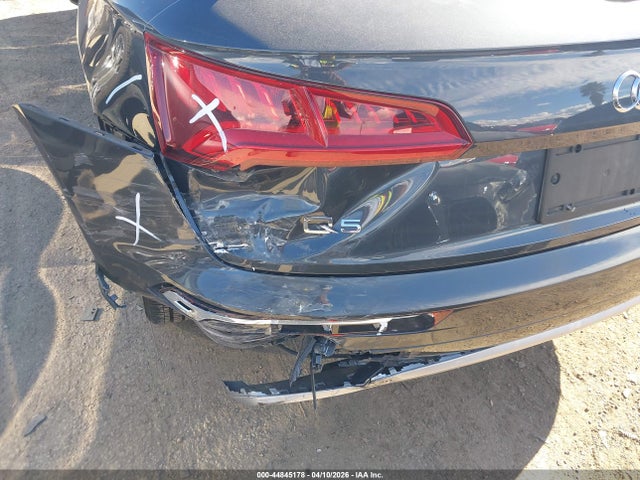 WA1BNAFY4K2100147 Audi Q5 45 Premium