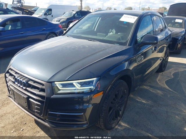 WA1BNAFY4K2100147 Audi Q5 45 Premium