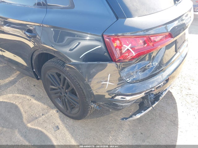 WA1BNAFY4K2100147 Audi Q5 45 Premium
