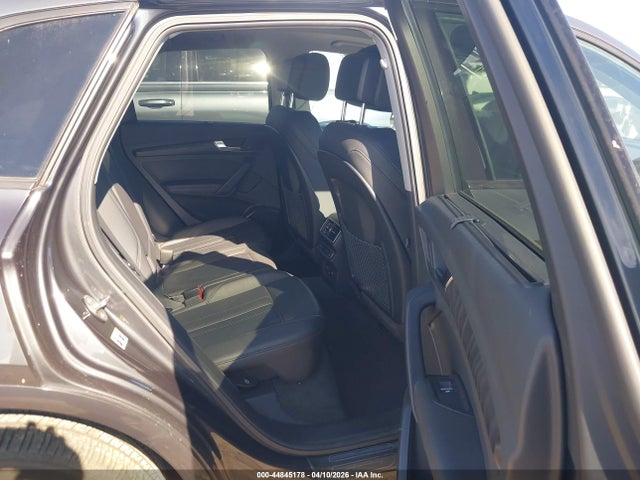 WA1BNAFY4K2100147 Audi Q5 45 Premium