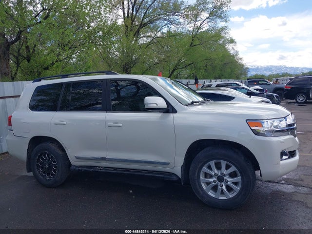 JTMCY7AJ0G4046601 Toyota Land Cruiser V8