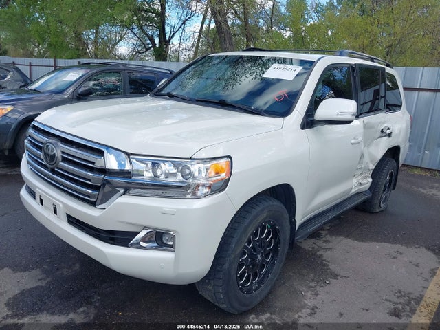 JTMCY7AJ0G4046601 Toyota Land Cruiser V8