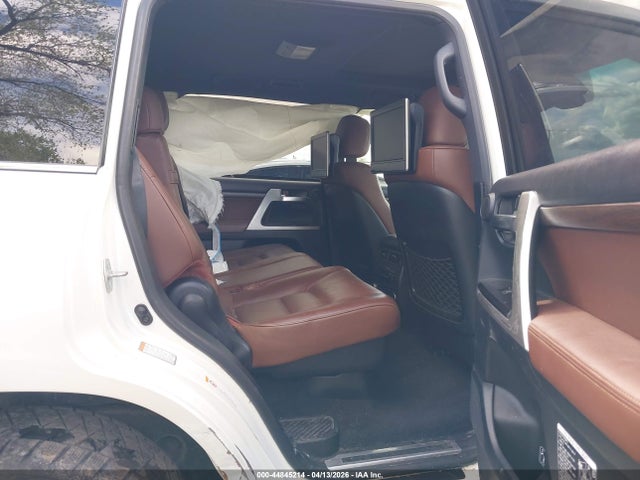 JTMCY7AJ0G4046601 Toyota Land Cruiser V8