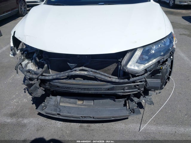 Nissan ROGUE S 2017 KNMAT2MT3HP549612 Image 6