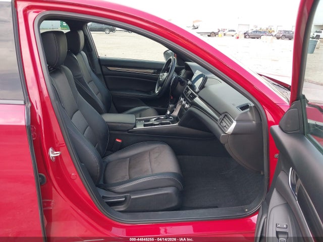 44845255 :رقم المزاد ، 1HGCV1F39JA212317 vin ، 2018 Honda Accord Sport مزاد بيع