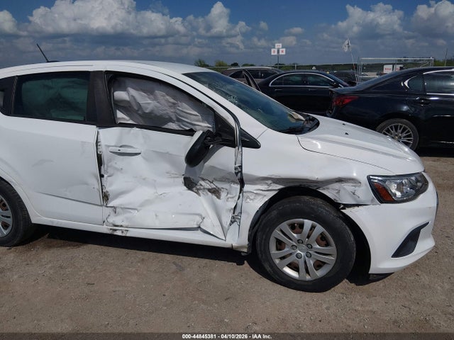 Auction sale of the 2019 Chevrolet Sonic Lt Auto, vin: 1G1JG6SBXK4113783, lot number: 44845381