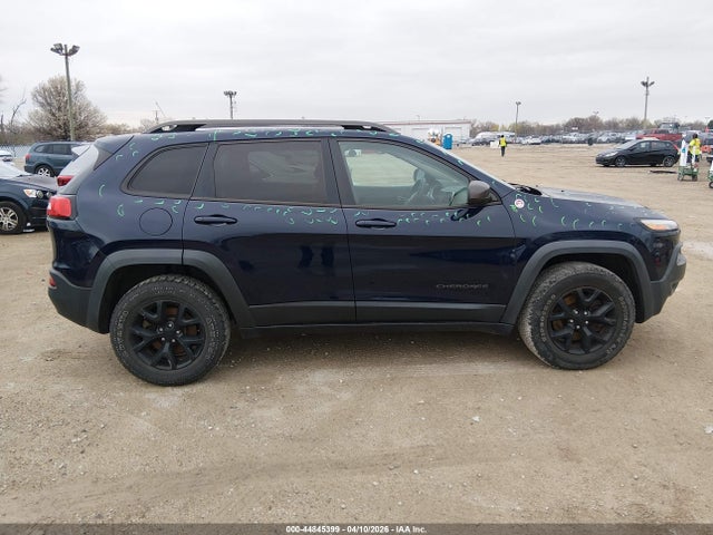 2015 Jeep Cherokee Trailhawk მანქანა იყიდება აუქციონზე, vin: 1C4PJMBS6FW705148, აუქციონის ნომერი: 44845399