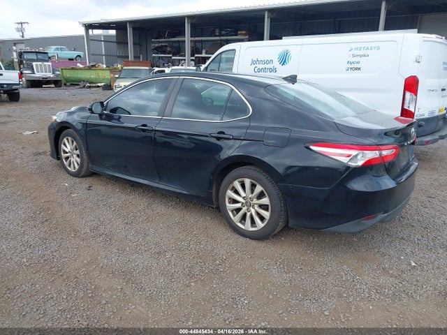 Продаж на аукціоні авто 2019 Toyota Camry Le, vin: 4T1B11HK4KU843336, номер лоту: 44845434