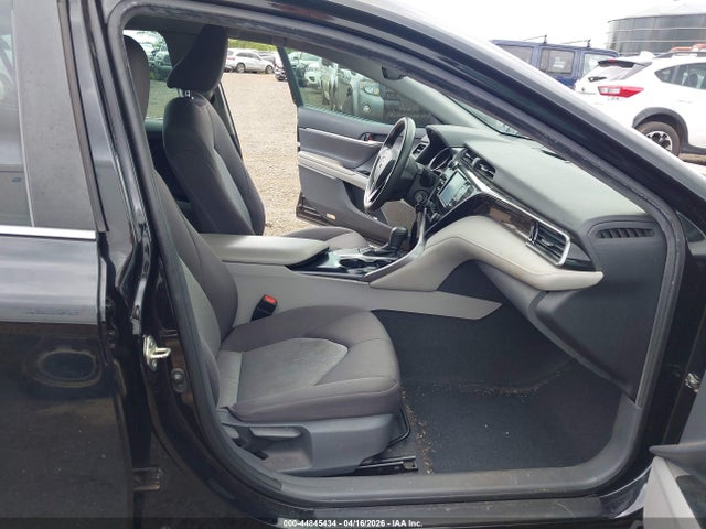 Продаж на аукціоні авто 2019 Toyota Camry Le, vin: 4T1B11HK4KU843336, номер лоту: 44845434