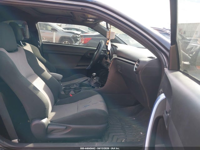 2014 Scion Tc მანქანა იყიდება აუქციონზე, vin: JTKJF5C72E3073636, აუქციონის ნომერი: 44845442