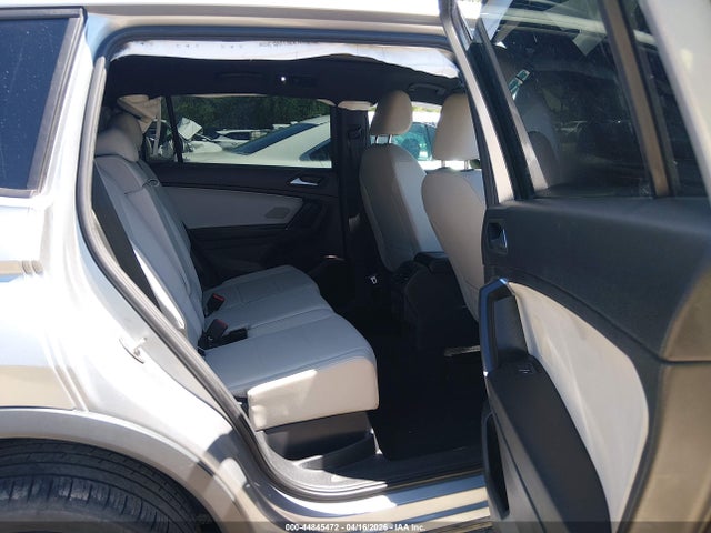 2020 Volkswagen Tiguan 2.0t Se/2.0t Se R-line Black/2.0t Sel მანქანა იყიდება აუქციონზე, vin: 3VV2B7AX2LM146359, აუქციონის ნომერი: 44845472