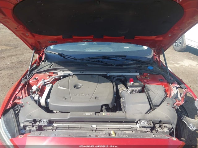 2019 Volvo S60 T6 Momentum მანქანა იყიდება აუქციონზე, vin: 7JRA22TK9KG002431, აუქციონის ნომერი: 44845508