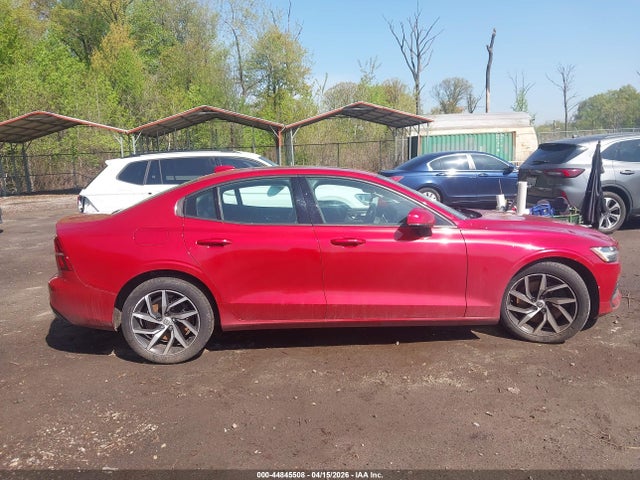 2019 Volvo S60 T6 Momentum მანქანა იყიდება აუქციონზე, vin: 7JRA22TK9KG002431, აუქციონის ნომერი: 44845508