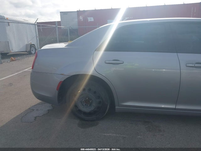 Aukcja sprzedaży 2016 Chrysler 300 300s, vin: 2C3CCAGG7GH176146, numer aukcji: 44845523