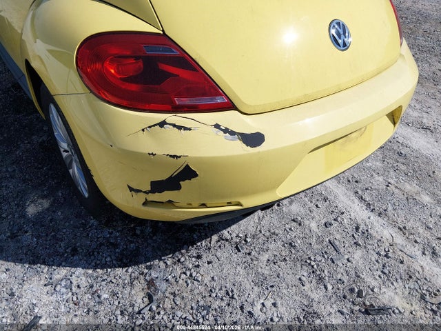 44845524 :رقم المزاد ، 3VWF17AT7FM650665 vin ، 2015 Volkswagen Beetle 1.8t Fleet Edition مزاد بيع