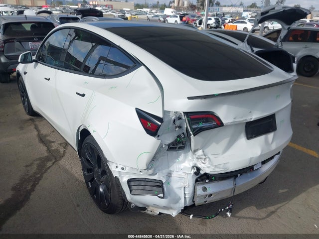 2022 Tesla Model Y Performance Dual Motor All-wheel Drive მანქანა იყიდება აუქციონზე, vin: 7SAYGDEF3NF530381, აუქციონის ნომერი: 44845530
