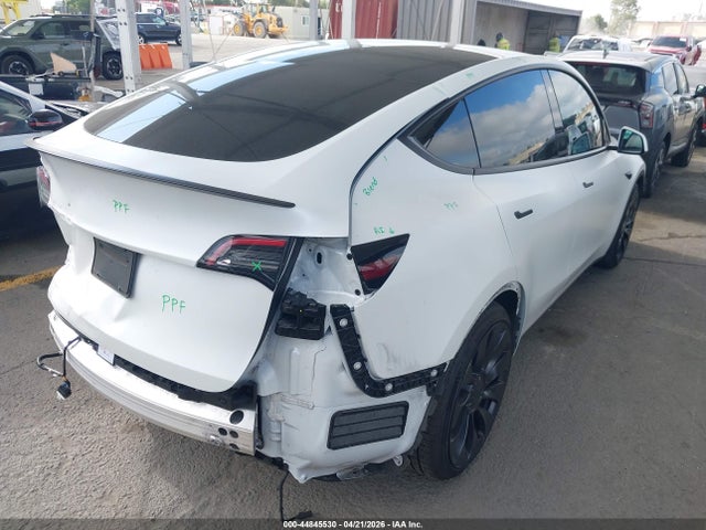 2022 Tesla Model Y Performance Dual Motor All-wheel Drive მანქანა იყიდება აუქციონზე, vin: 7SAYGDEF3NF530381, აუქციონის ნომერი: 44845530
