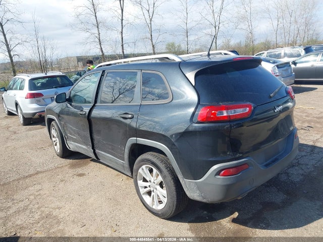 Продажа на аукционе авто 2015 Jeep Cherokee Sport, vin: 1C4PJLAB3FW657135, номер лота: 44845541