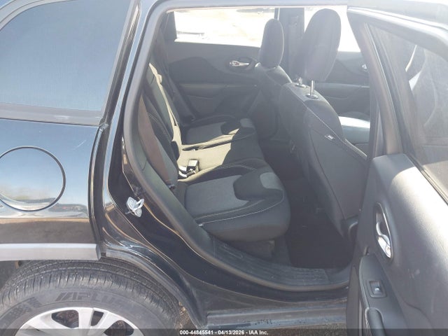 Продажа на аукционе авто 2015 Jeep Cherokee Sport, vin: 1C4PJLAB3FW657135, номер лота: 44845541