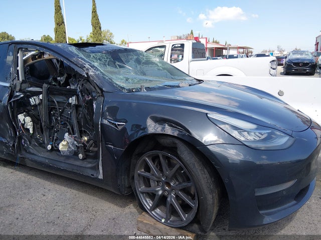 44845552 :رقم المزاد ، 5YJ3E1EA8LF597183 vin ، 2020 Tesla Model 3 Standard Range Plus Rear-wheel Drive/standard Range Rear-wheel Drive مزاد بيع