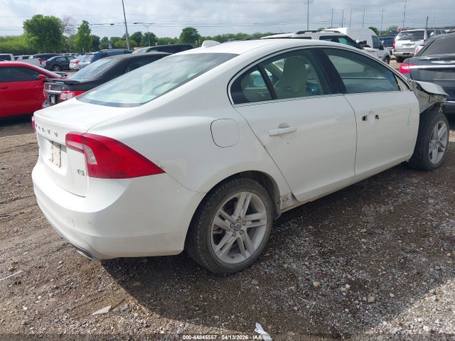 Продаж на аукціоні авто 2015 Volvo S60 T5 Premier, vin: YV140MFK2F2338332, номер лоту: 44845557
