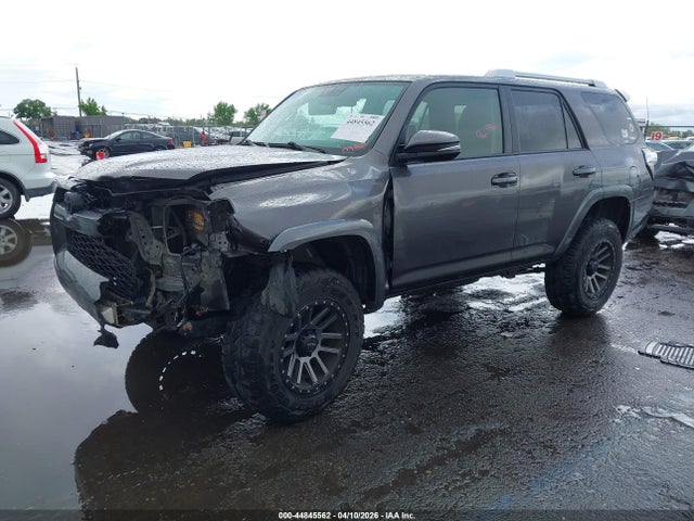 Toyota 4runner Sr5 Premium 2014 JTEBU5JR5E5159884 Image 2