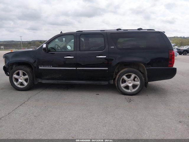 Продажа на аукционе авто 2014 Chevrolet Suburban 1500 Ltz, vin: 1GNSKKE76ER114292, номер лота: 44845569