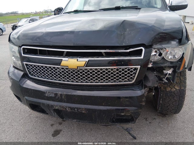 Продажа на аукционе авто 2014 Chevrolet Suburban 1500 Ltz, vin: 1GNSKKE76ER114292, номер лота: 44845569