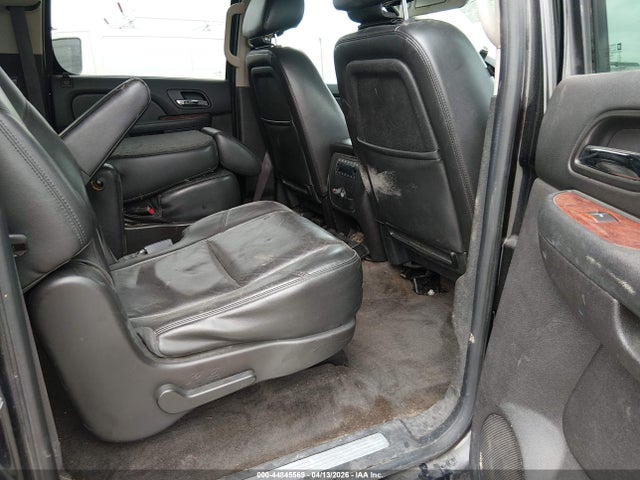 Продажа на аукционе авто 2014 Chevrolet Suburban 1500 Ltz, vin: 1GNSKKE76ER114292, номер лота: 44845569