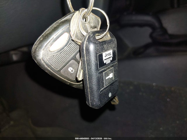 2005 JEEP LIBERTY 1J4GL48K65W614892 Photo 10