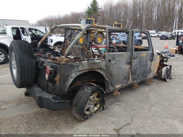 44845585 :رقم المزاد ، 1J4BA3H15AL209247 vin ، 2010 Jeep Wrangler Unlimited Sport مزاد بيع