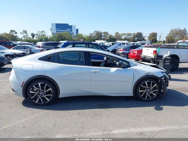 JTDACACU7R3026865 Toyota Prius Prime Xse