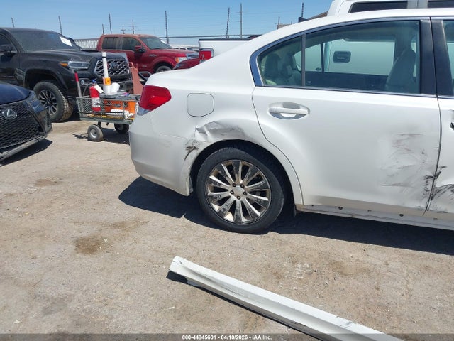 44845601 :رقم المزاد ، 4S3BMCK6XB3235085 vin ، 2011 Subaru Legacy 2.5i Limited مزاد بيع