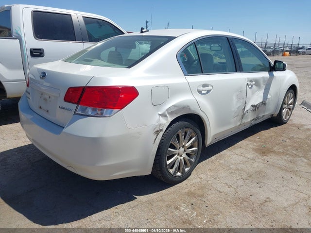 44845601 :رقم المزاد ، 4S3BMCK6XB3235085 vin ، 2011 Subaru Legacy 2.5i Limited مزاد بيع