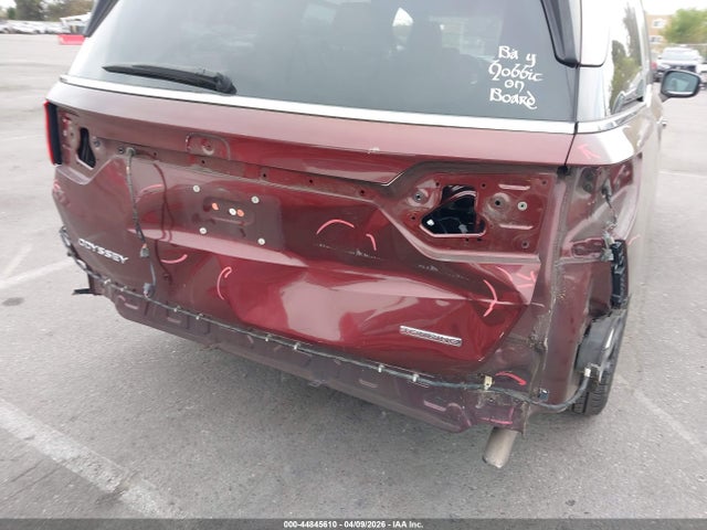 5FNRL6H88JB026568 Honda Odyssey Touring