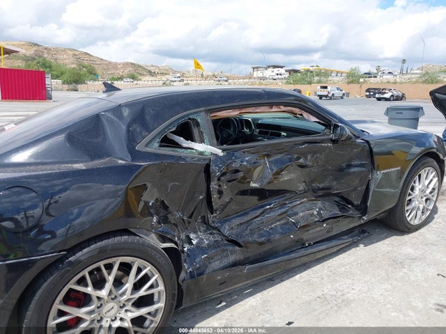 Продажа на аукционе авто 2015 Chevrolet Camaro 1lt, vin: 2G1FD1E33F9208985, номер лота: 44845652