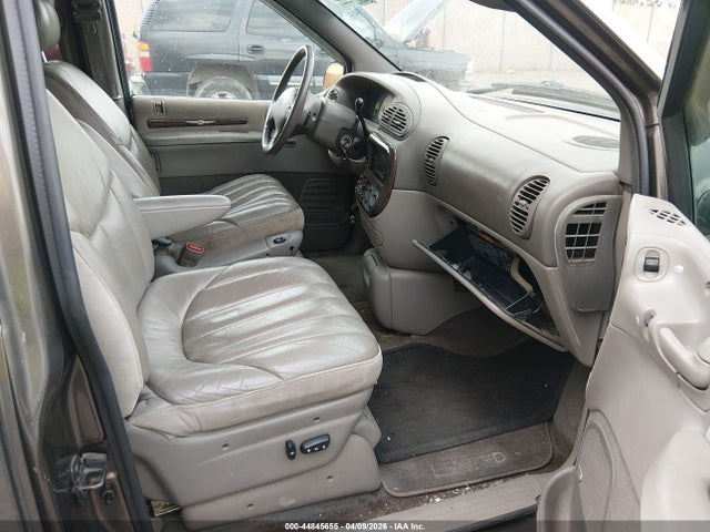 1999 CHRYSLER TOWN & COUNTRY 1C4GT64LXXB563410 Photo 4