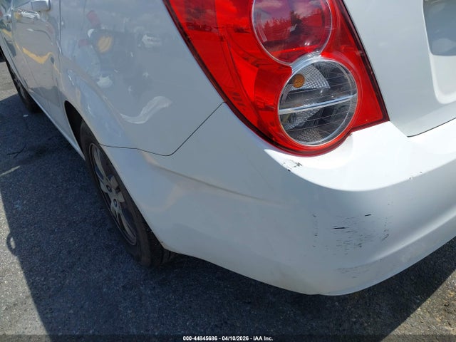 1G1JC5SGXE4152430 Chevrolet Sonic Lt Auto