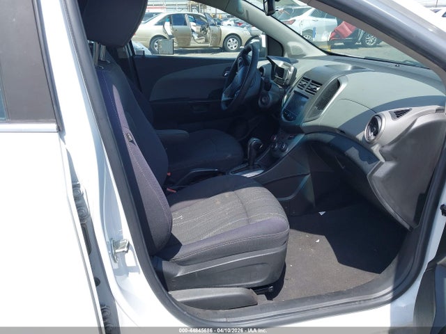 1G1JC5SGXE4152430 Chevrolet Sonic Lt Auto