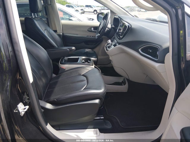 2023 CHRYSLER PACIFICA 2C4RC1BG1PR627806 Photo 4