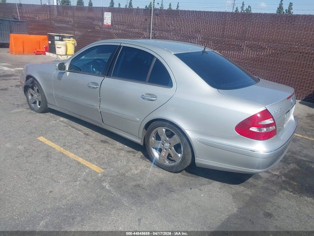 Продажа на аукционе авто 2005 Mercedes-benz E 320, vin: WDBUF65J45A645688, номер лота: 44845689