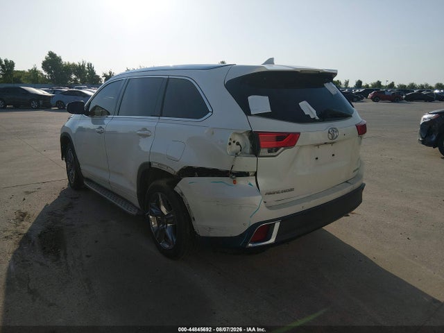 Продажа на аукционе авто 2017 Toyota Highlander Limited Platinum, vin: 5TDYZRFH2HS218279, номер лота: 44845692