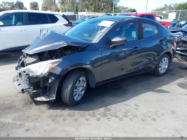 3MYDLBYVXKY509088 Toyota YARIS L